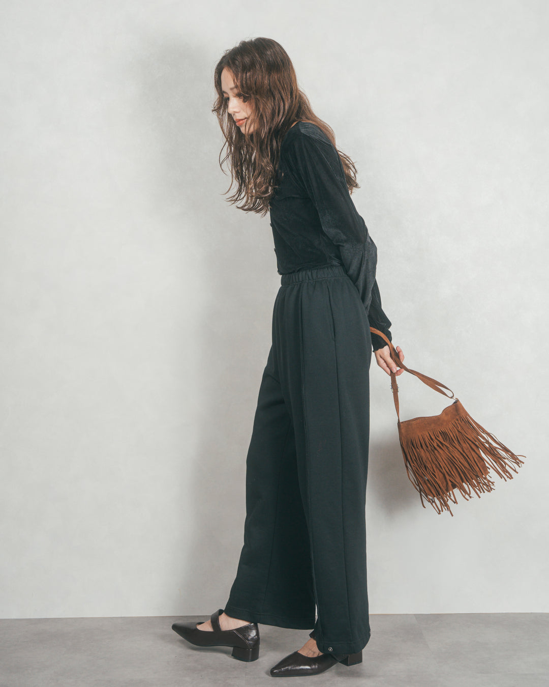 ［SET］ベロア Vネックカーディガン+2-Way ウェーブデザインスウェットパンツ（2SET）