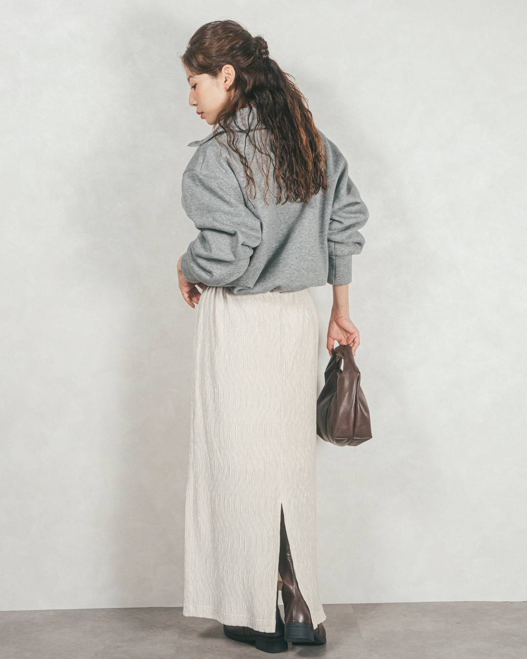 ［SET］裏起毛ハーフZipスウェット+ベロアNarrowスカート（2SET）