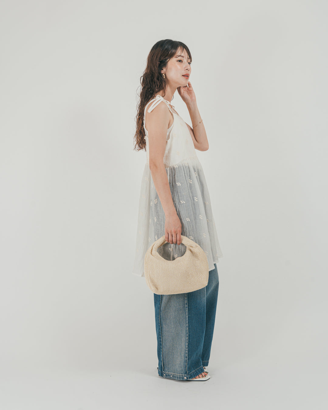 ［SET］ショルダーリボン刺繍Veilキャミ + 10oz サイドタック リラックスデニムパンツ（2SET）