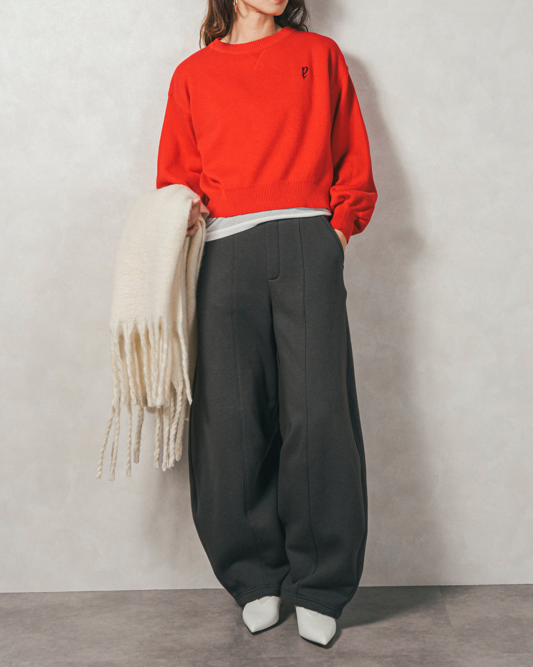 ［SET］スウェットライクロゴ刺繍ニット+Relax 裏起毛カーブパンツ（2SET）