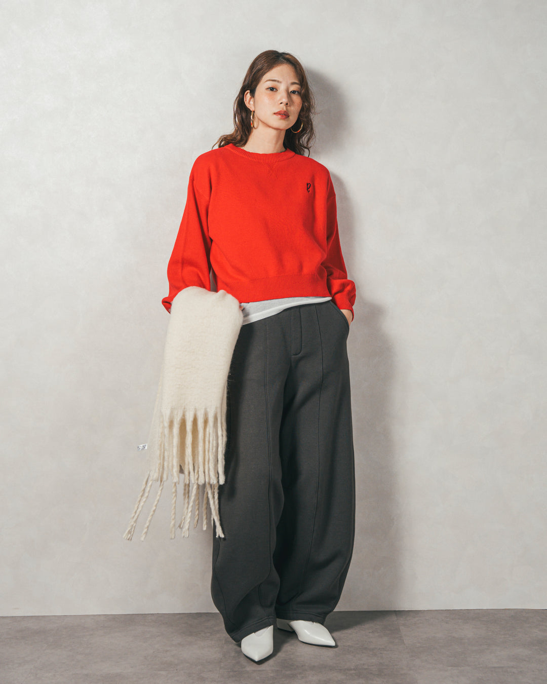 ［SET］スウェットライクロゴ刺繍ニット+Relax 裏起毛カーブパンツ（2SET）