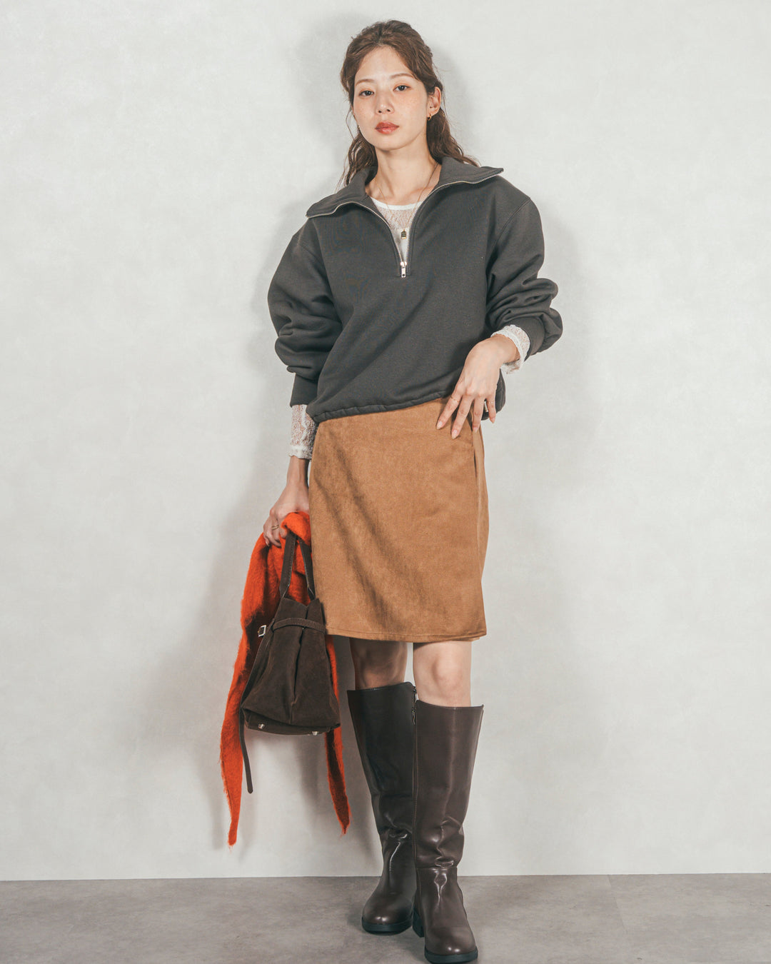 ［SET］裏起毛ハーフZipスウェット+スウェードライクラップスカート（2SET）