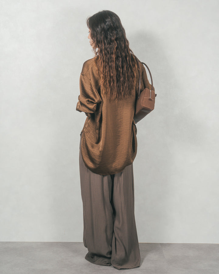 マットサテン タックシャツ (BROWN)