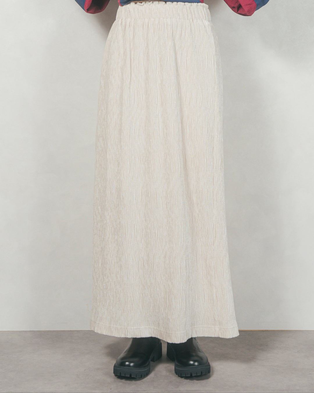 ［SET］フロントシリコンLogoスウェット+ベロアNarrowスカート