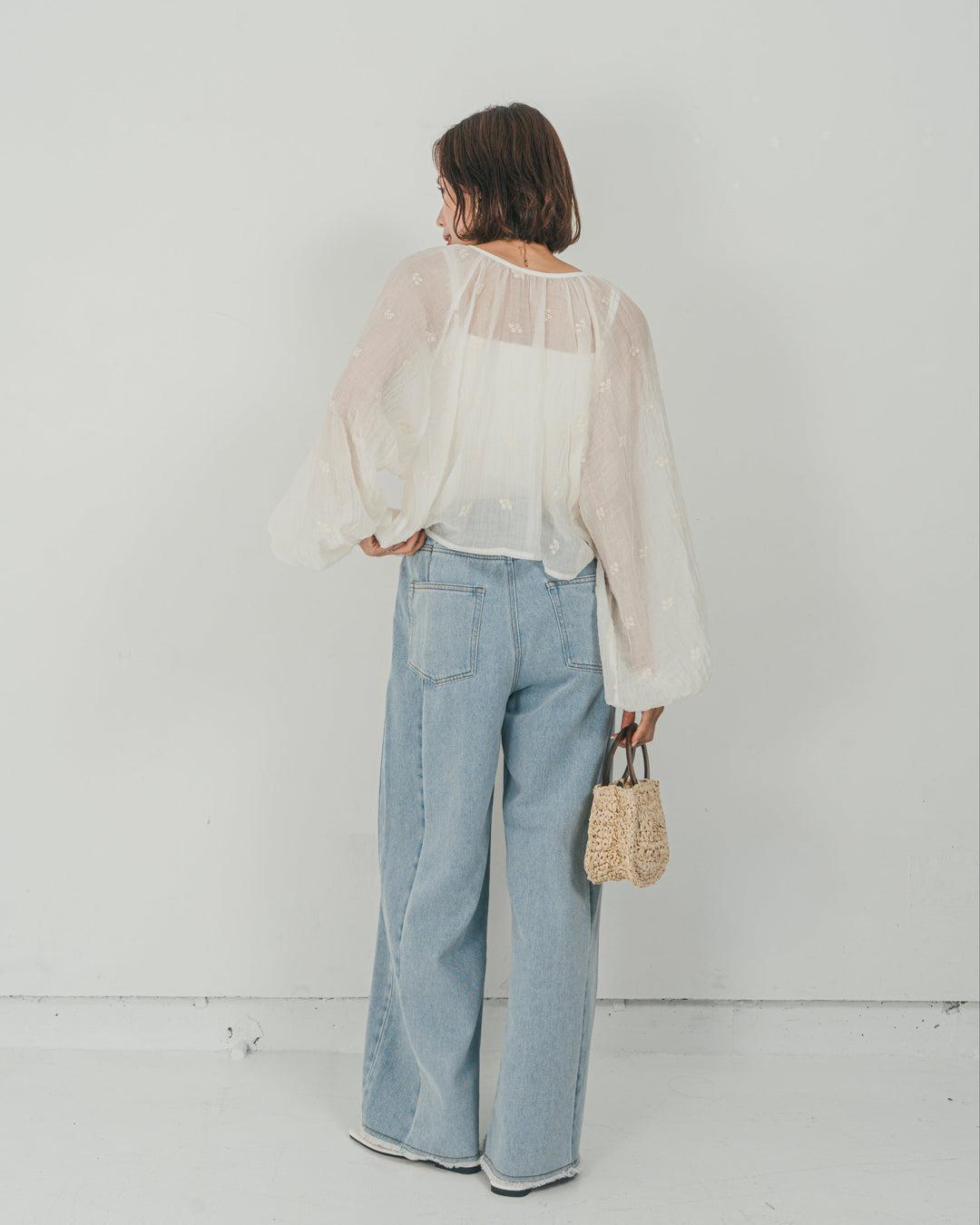 ［SET］フロントリボン刺繍 Veilブラウス + 10oz ニュアンスバイカラー リラックスワイドデニム（2SET）