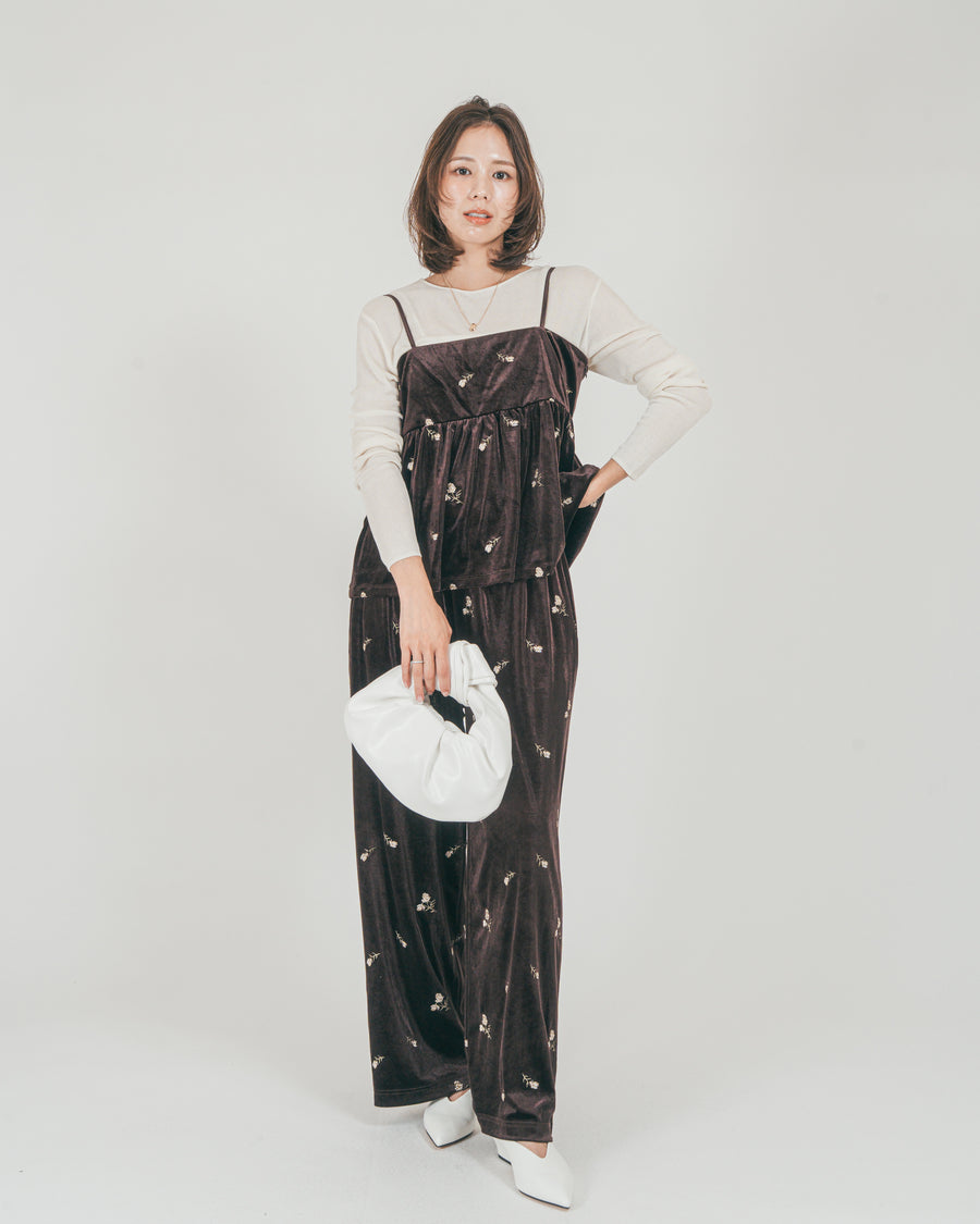 ［SET］Flower刺繍 ベロアペプラムキャミ + Flower刺繍 ベロアパンツ + ボートネックSheerリブニット（3SET）