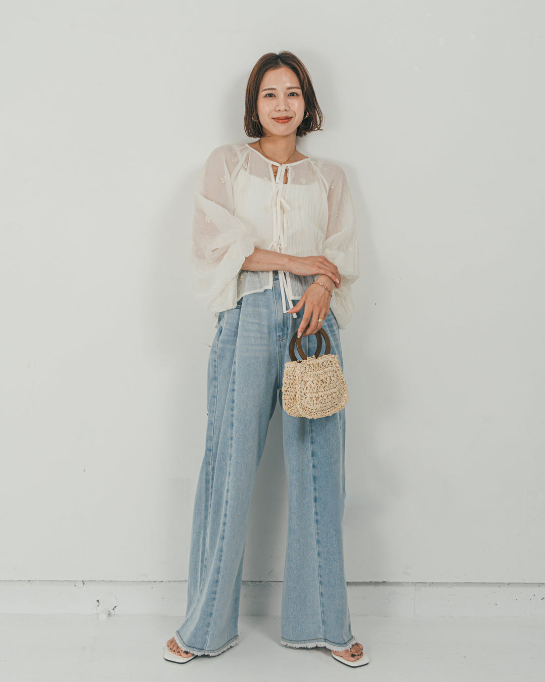 ［SET］フロントリボン刺繍 Veilブラウス + 10oz ニュアンスバイカラー リラックスワイドデニム（2SET）