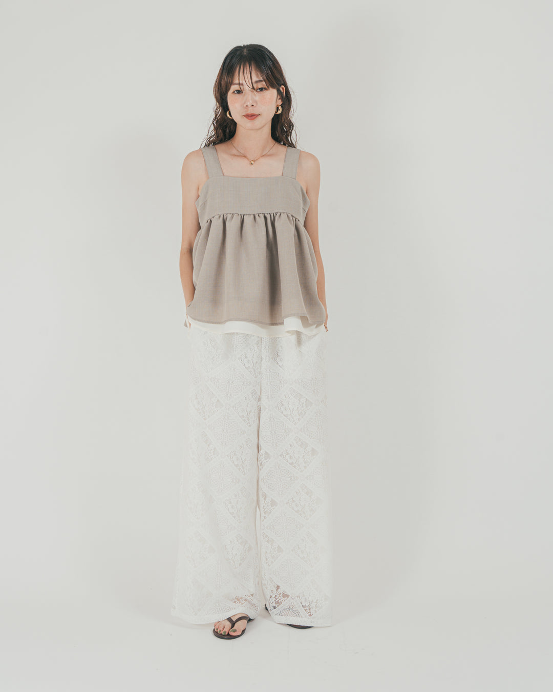 ［SET］スラブTweedバイカラーティアードキャミ + Blockレース　ストレートパンツ（2SET）