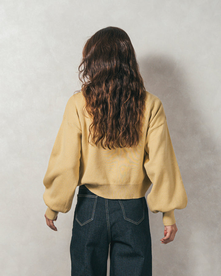 スウェットライクロゴ刺繍ニット (YELLOW)