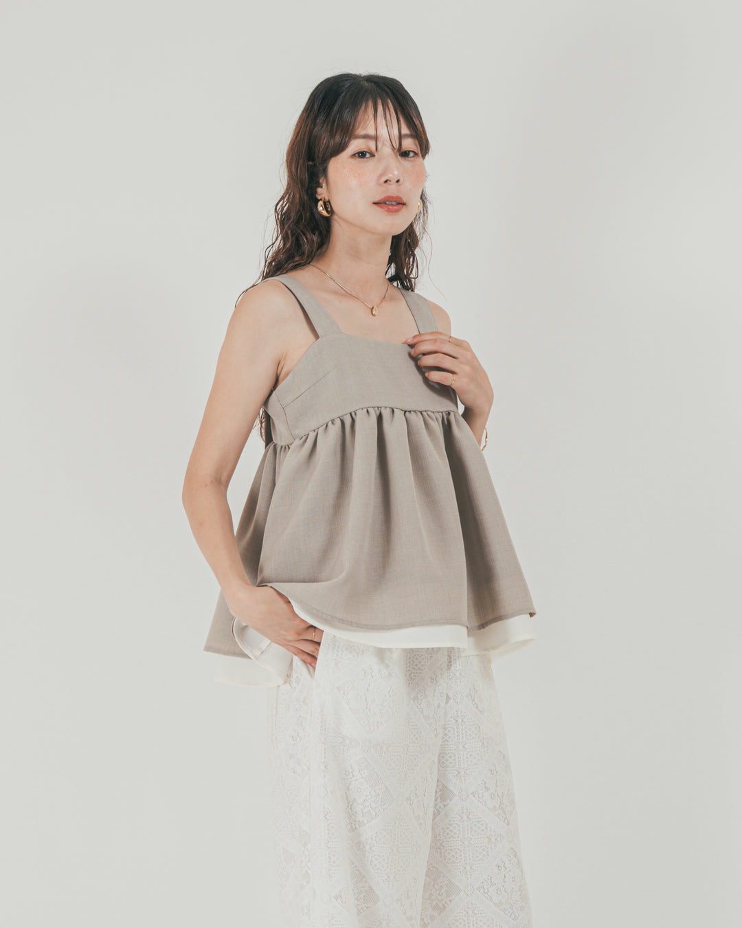 ［SET］スラブTweedバイカラーティアードキャミ + Blockレース　ストレートパンツ（2SET）