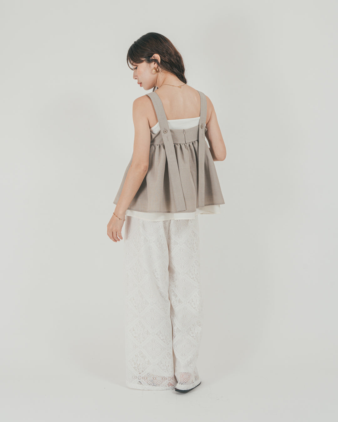 ［SET］スラブTweedバイカラーティアードキャミ + Blockレース　ストレートパンツ（2SET）