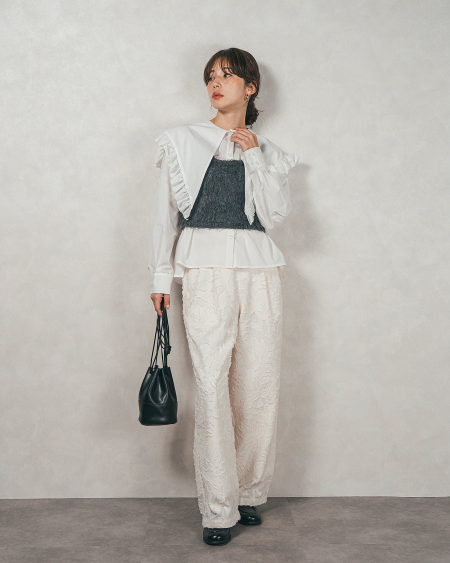 ［SET］2WAYビッグフリルカラーブラウス+モヘアタッチKnitビスチェ+フリンジジャガードリラックスパンツ（3SET）