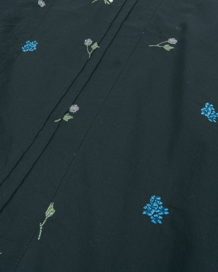 ［SET］Flower刺繍バルーンノースリブラウス + Flower刺繍チュニックキャミ + Flower刺繍リラックスパンツ（3SET）