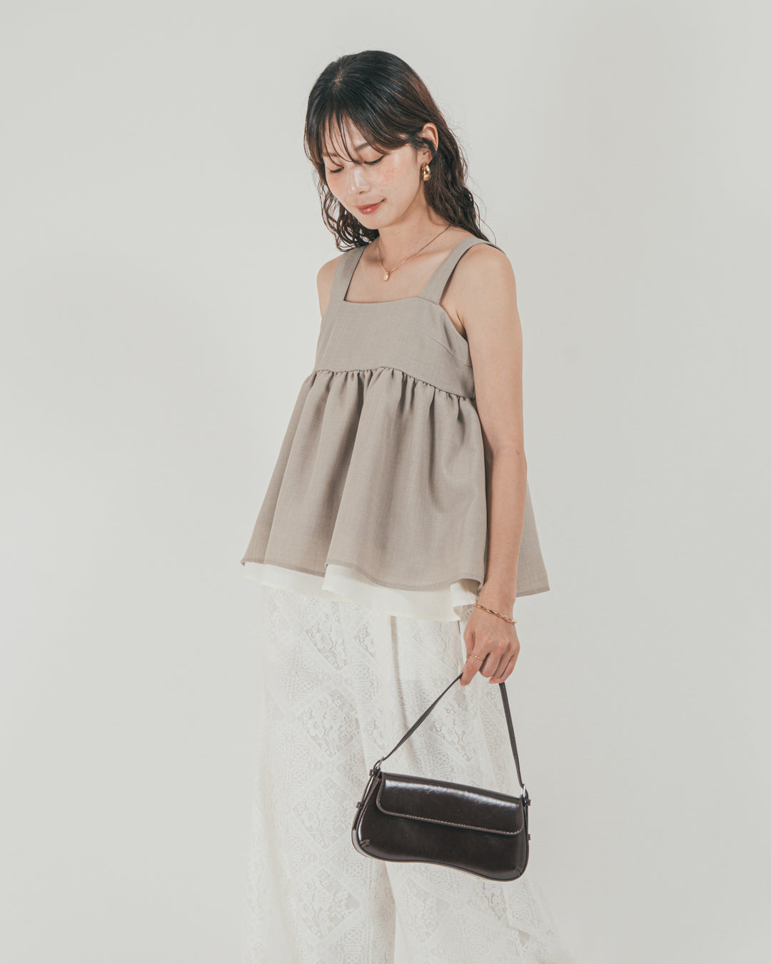［SET］スラブTweedバイカラーティアードキャミ + Blockレース　ストレートパンツ（2SET）