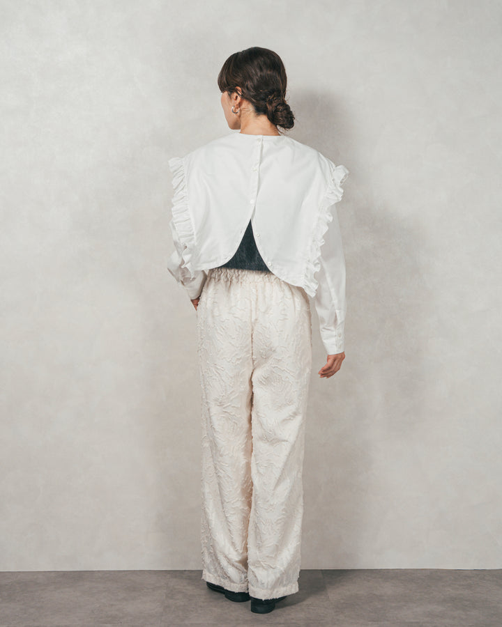 ［SET］2WAYビッグフリルカラーブラウス+モヘアタッチKnitビスチェ+フリンジジャガードリラックスパンツ（3SET）