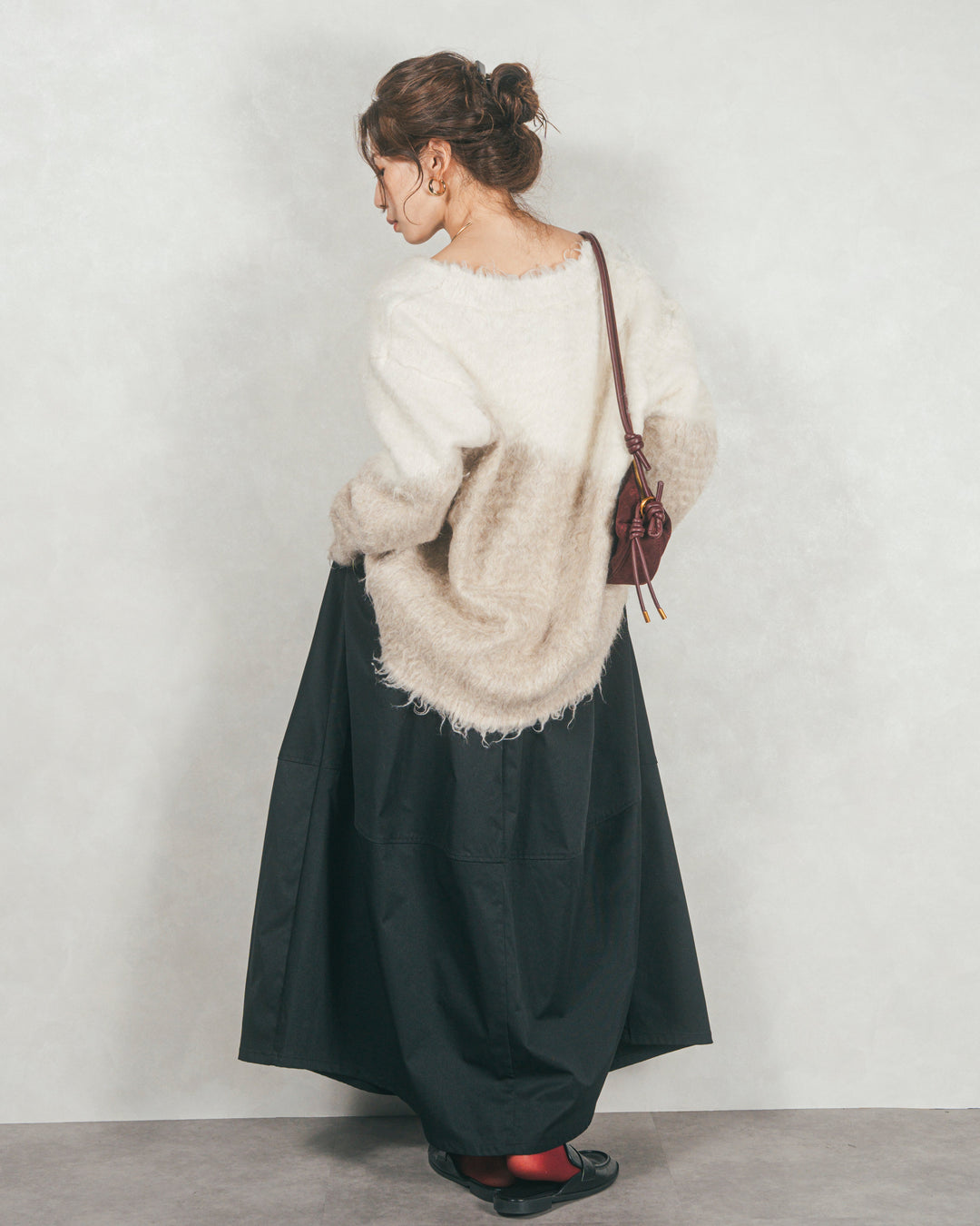 ［SET］Airyフェザー ニットカーディガン+コクーンシルエットロングスカート（2SET）