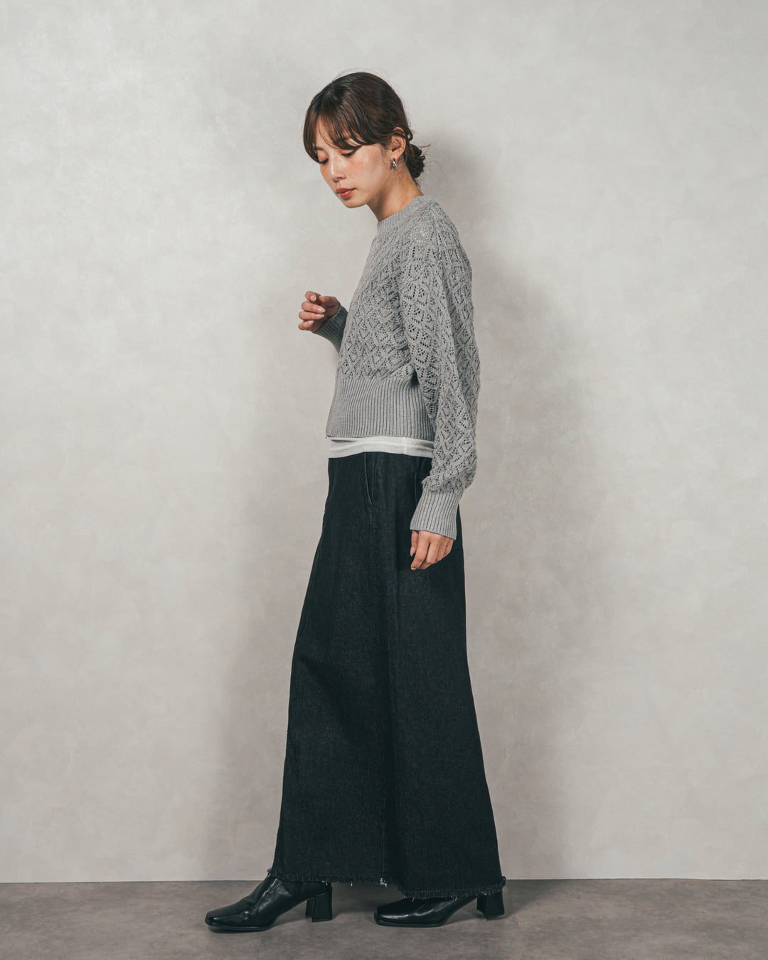 ［SET］透かし編みフロントスリットニット+フロントスリット Iラインデニムスカート（2SET）