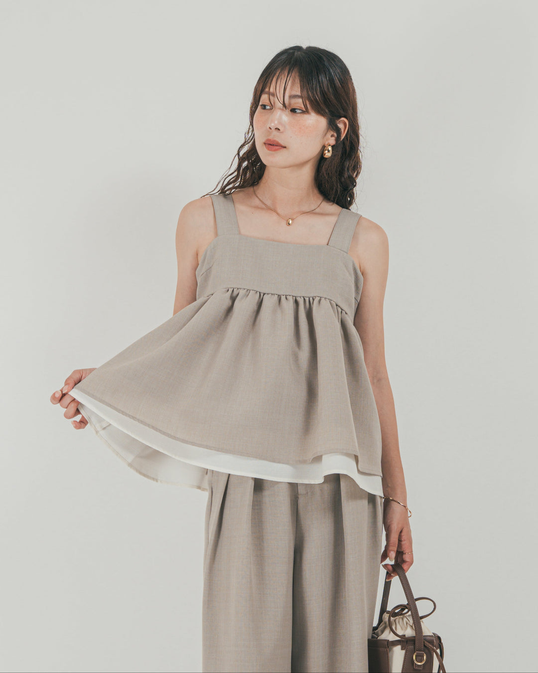 ［SET］スラブTweedバイカラーティアードキャミ + Blockレース　ストレートパンツ（2SET）