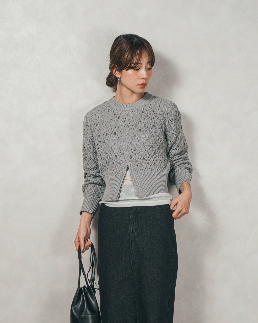 ［SET］透かし編みフロントスリットニット+フロントスリット Iラインデニムスカート（2SET）