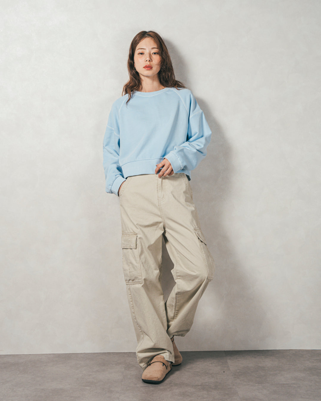 ［SET］ヴィンテージ風裏毛プルオーバー+ピグメントツイルカーゴパンツ（2SET）