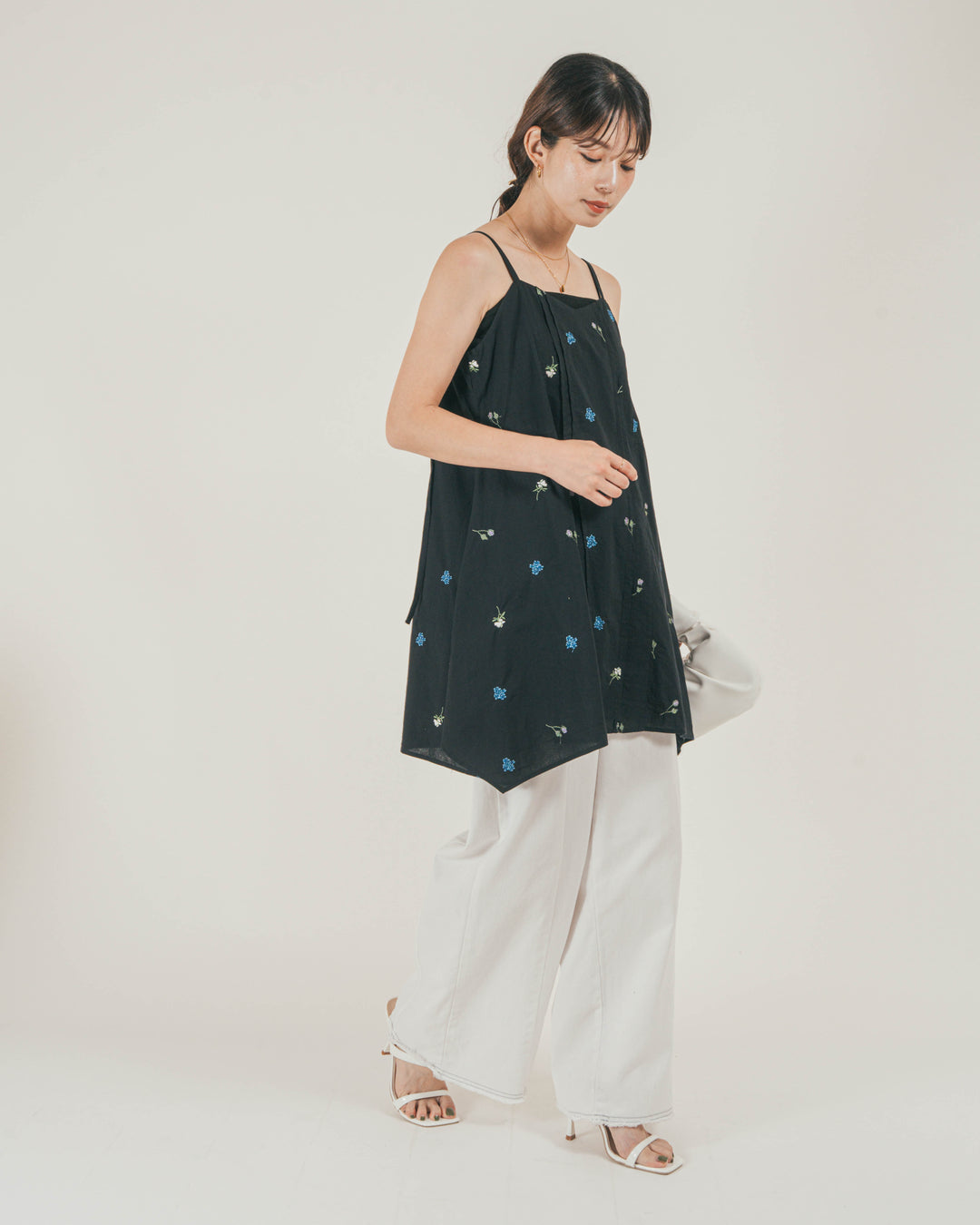 ［SET］Flower刺繍チュニックキャミ + 10oz ニュアンスバイカラー リラックスワイドデニム（2SET）
