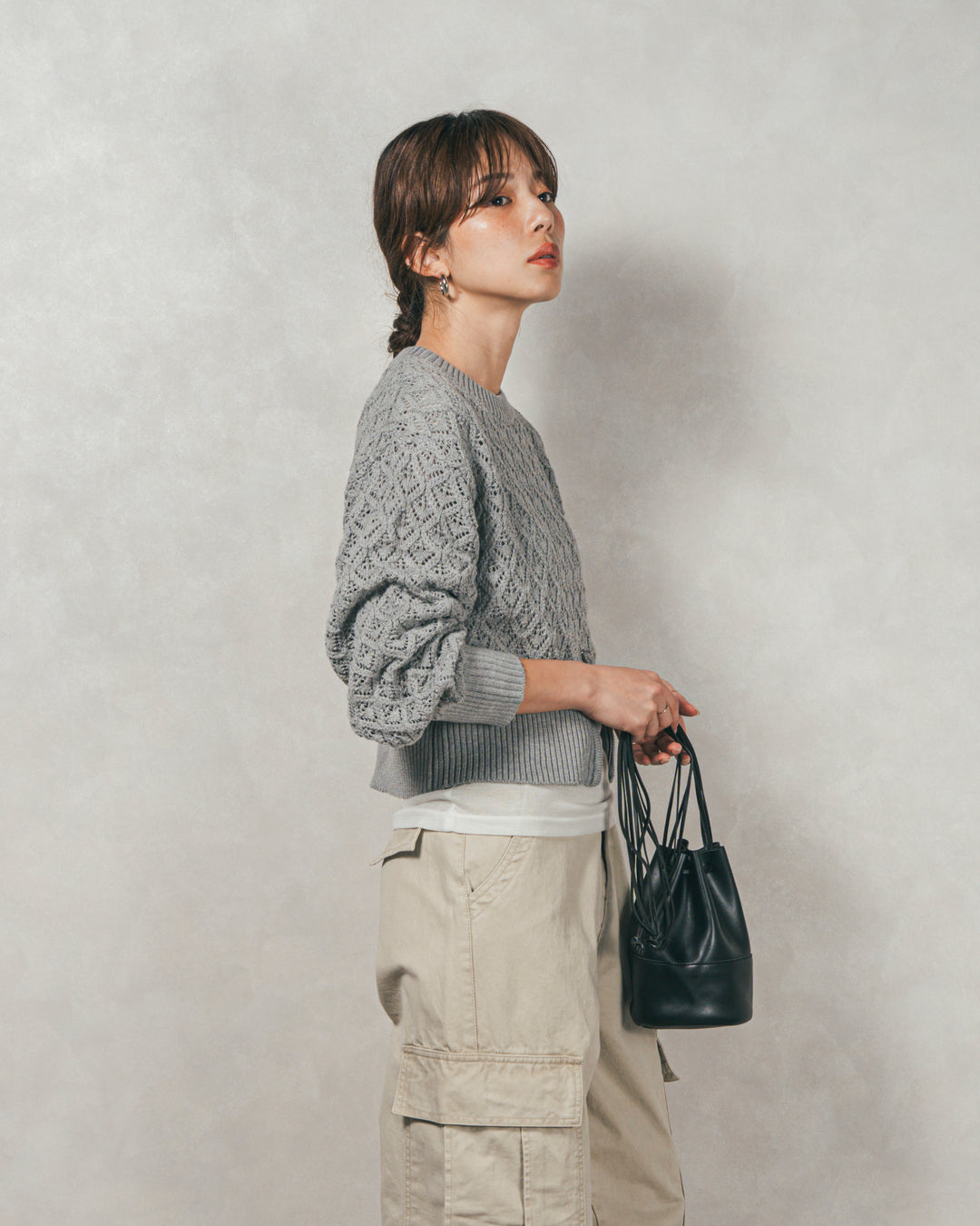 ［SET］透かし編みフロントスリットニット+ピグメントツイルカーゴパンツ（2SET）