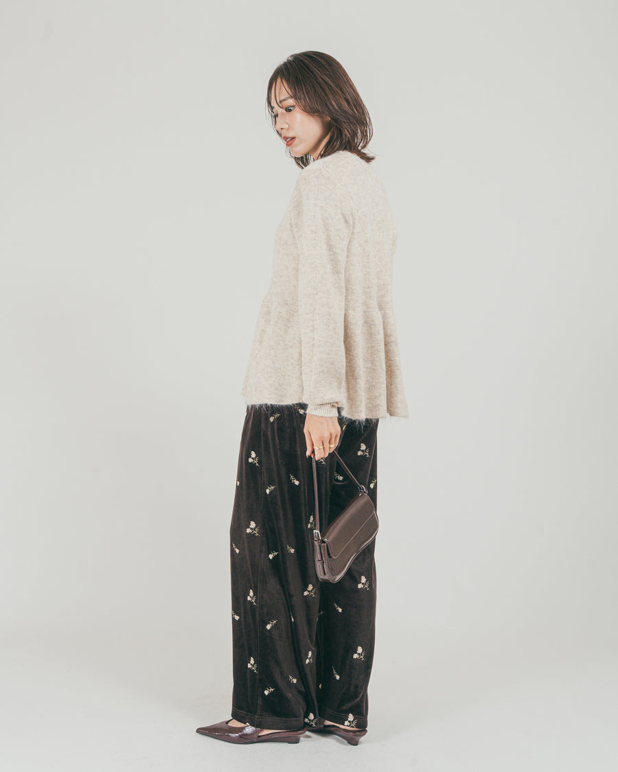 ［SET］モヘア Peplumニット + Flower刺繍 ベロアパンツ（2SET）
