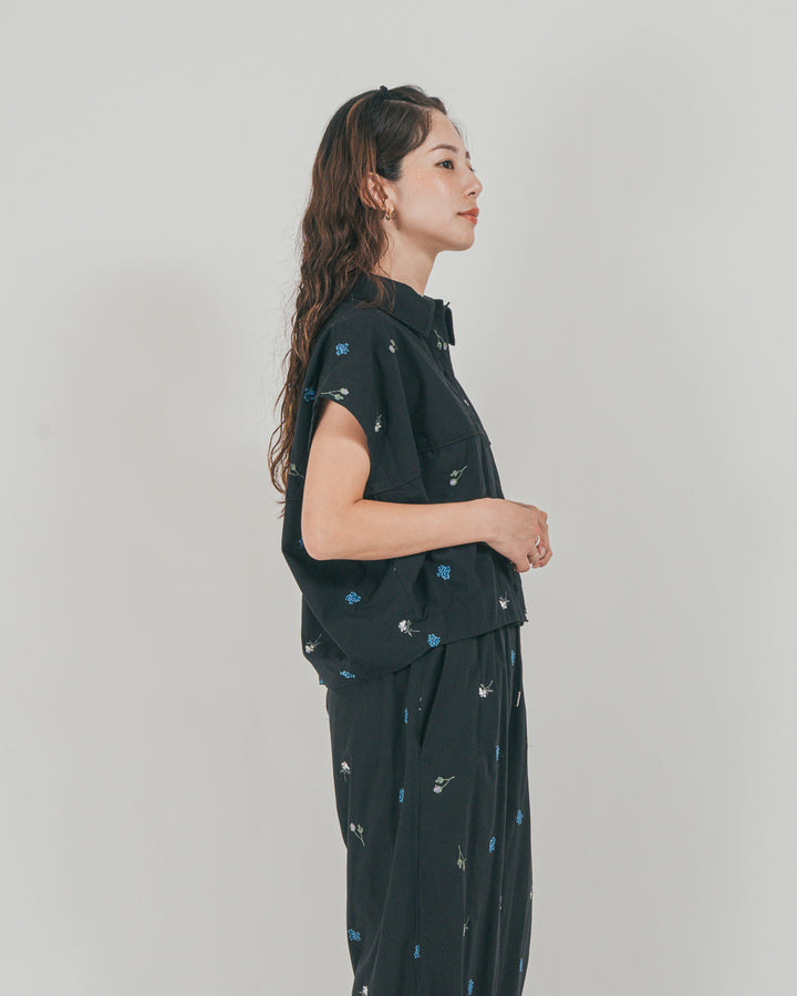 ［SET］Flower刺繍コクーンシャツ + Flower刺繍リラックスパンツ（2SET）