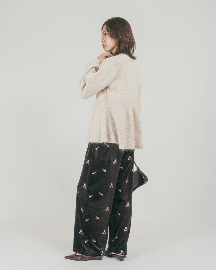 ［SET］モヘア Peplumニット + Flower刺繍 ベロアパンツ（2SET）