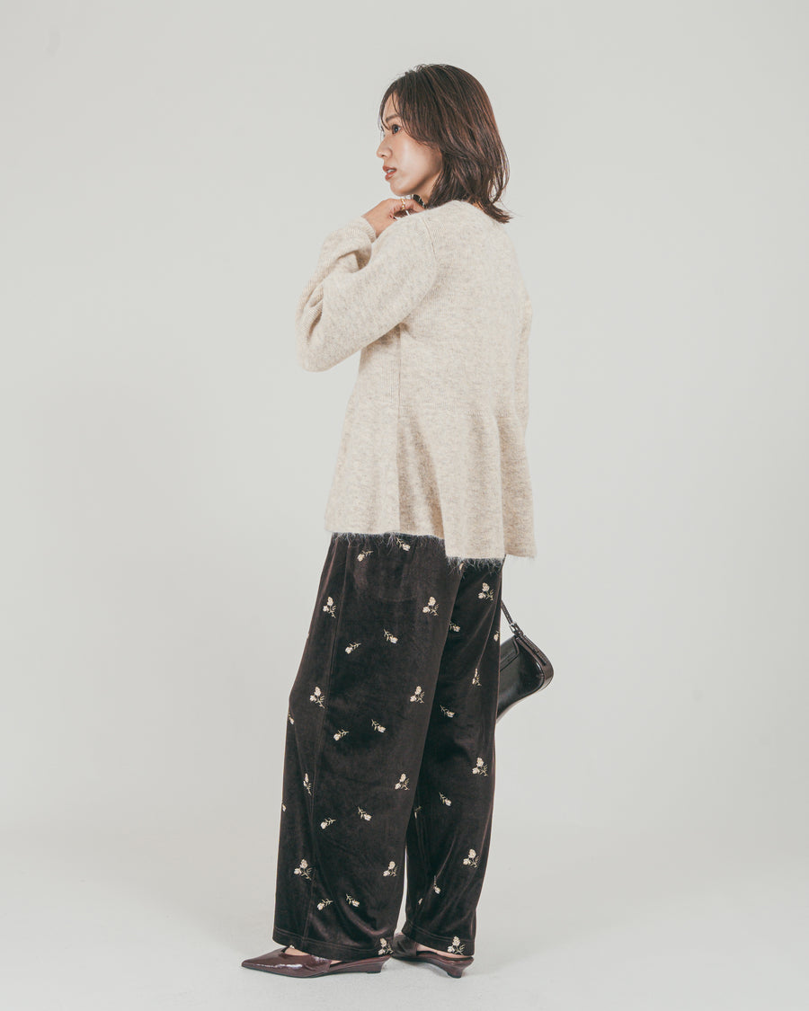 ［SET］モヘア Peplumニット + Flower刺繍 ベロアパンツ（2SET）