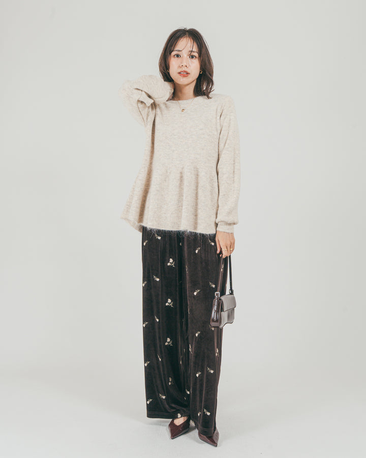 ［SET］モヘア Peplumニット + Flower刺繍 ベロアパンツ（2SET）