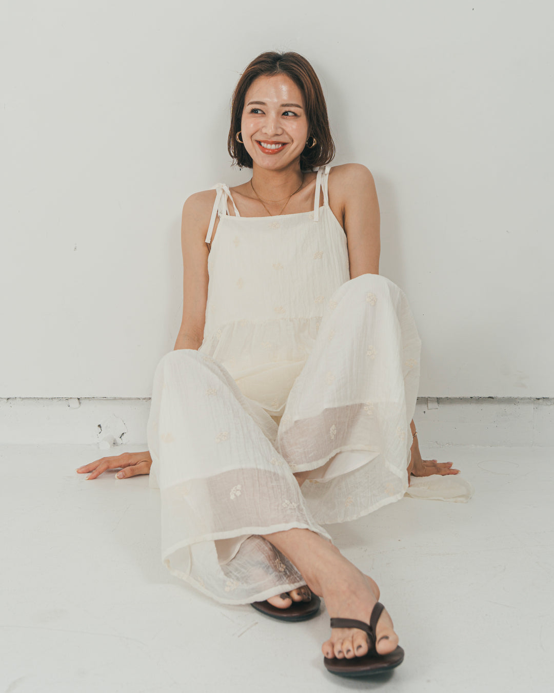 ［SET］ショルダーリボン刺繍Veilキャミ + 刺繍 Veilロングパンツ（2SET）