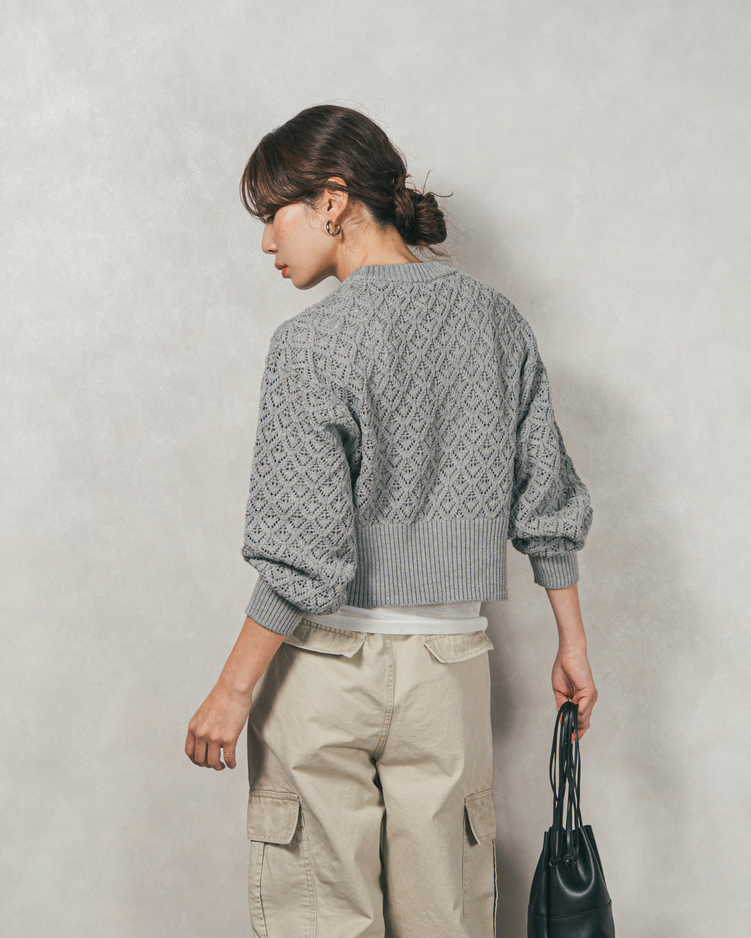 ［SET］透かし編みフロントスリットニット+ピグメントツイルカーゴパンツ（2SET）