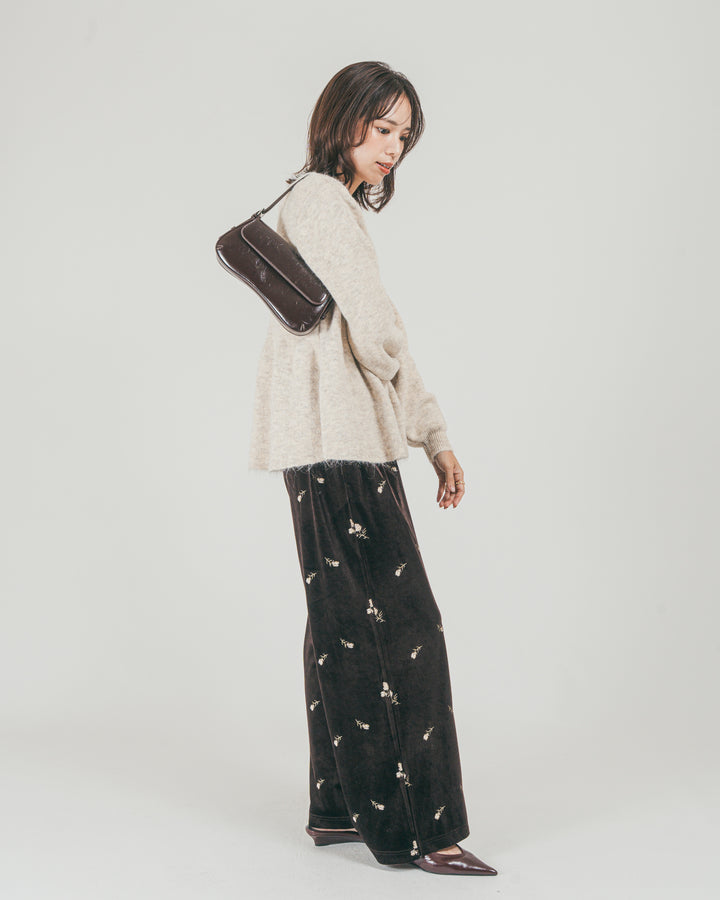 ［SET］モヘア Peplumニット + Flower刺繍 ベロアパンツ（2SET）