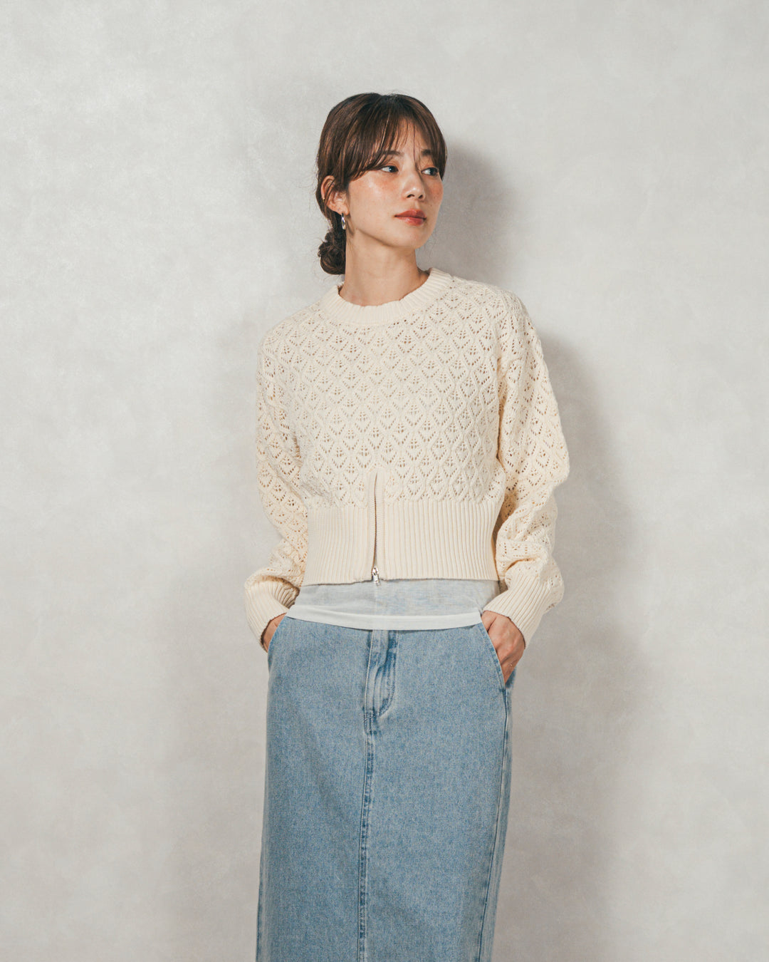 ［SET］透かし編みフロントスリットニット+フロントスリット Iラインデニムスカート（2SET）