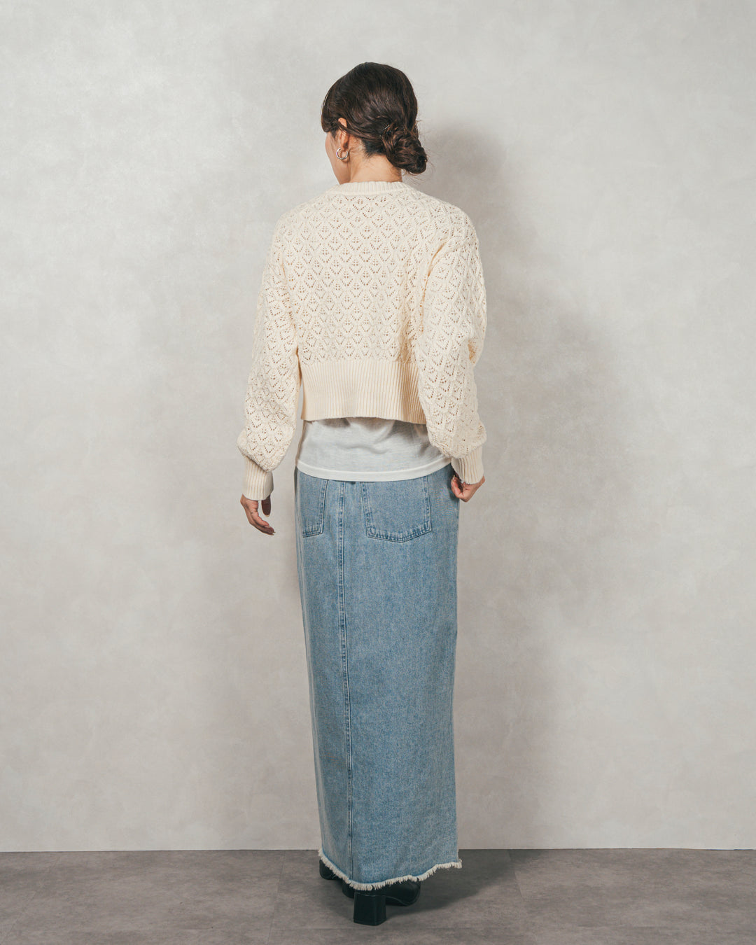 ［SET］透かし編みフロントスリットニット+フロントスリット Iラインデニムスカート（2SET）