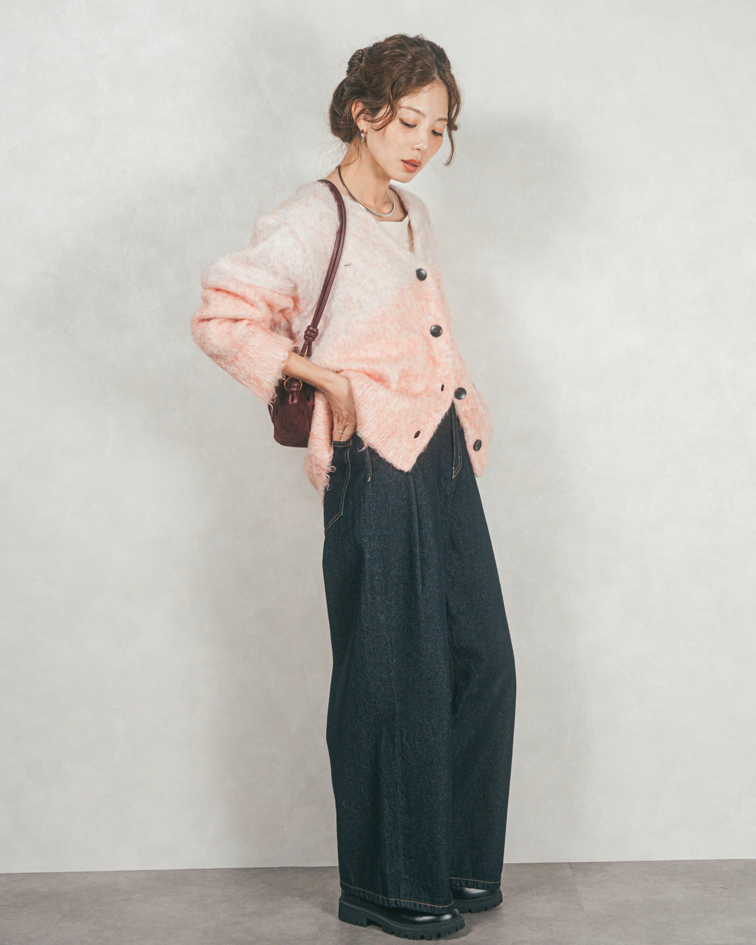 ［SET］Airyフェザー ニットカーディガン+ワイドTuckイージーデニム