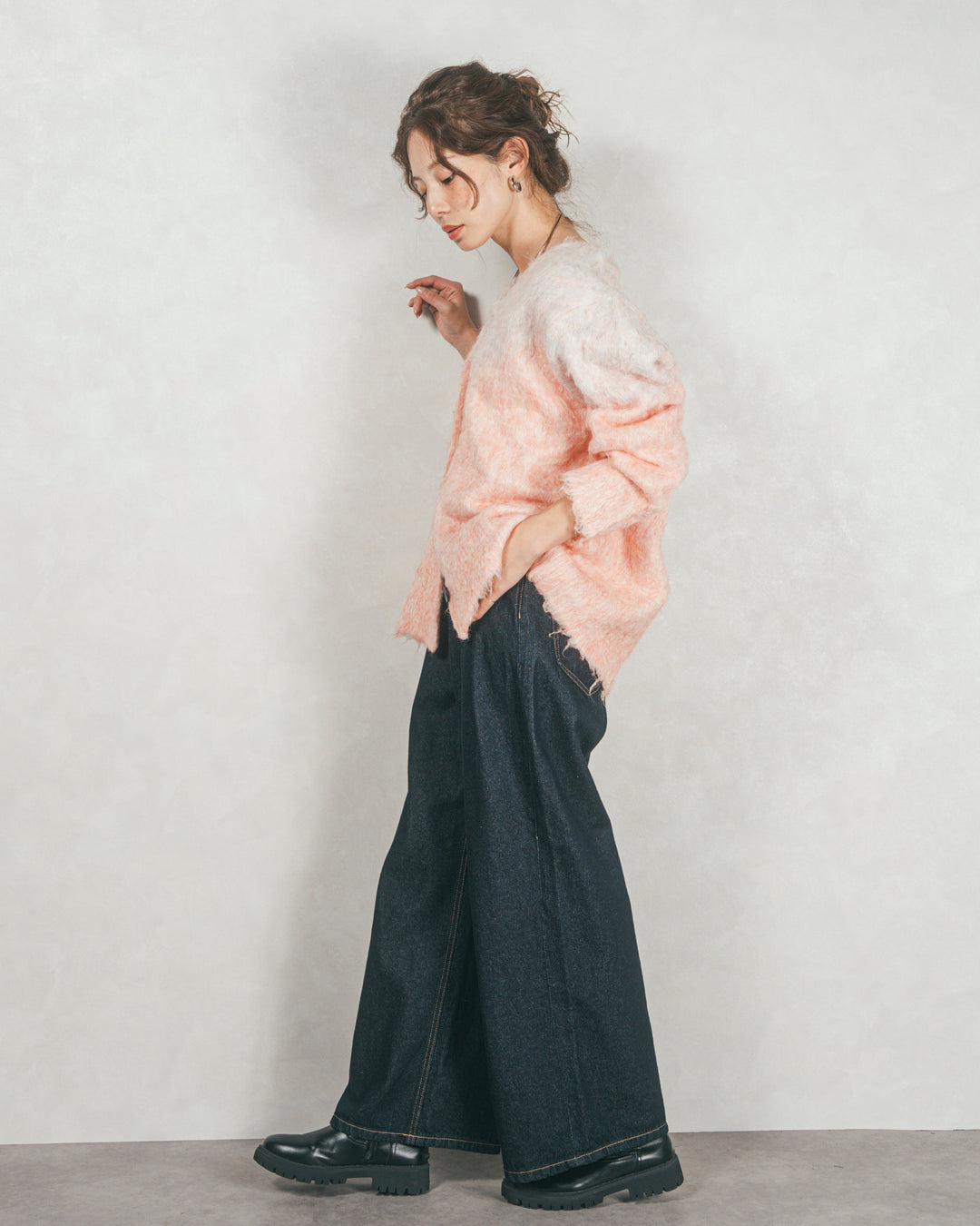 ［SET］Airyフェザー ニットカーディガン+ワイドTuckイージーデニム