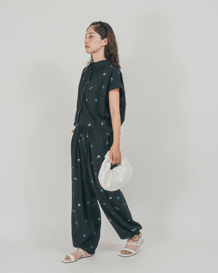 ［SET］Flower刺繍コクーンシャツ + Flower刺繍リラックスパンツ（2SET）