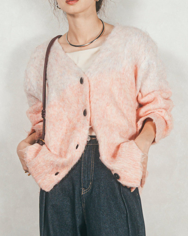 ［SET］Airyフェザー ニットカーディガン+フロントスリット Iラインデニムスカート（2SET）