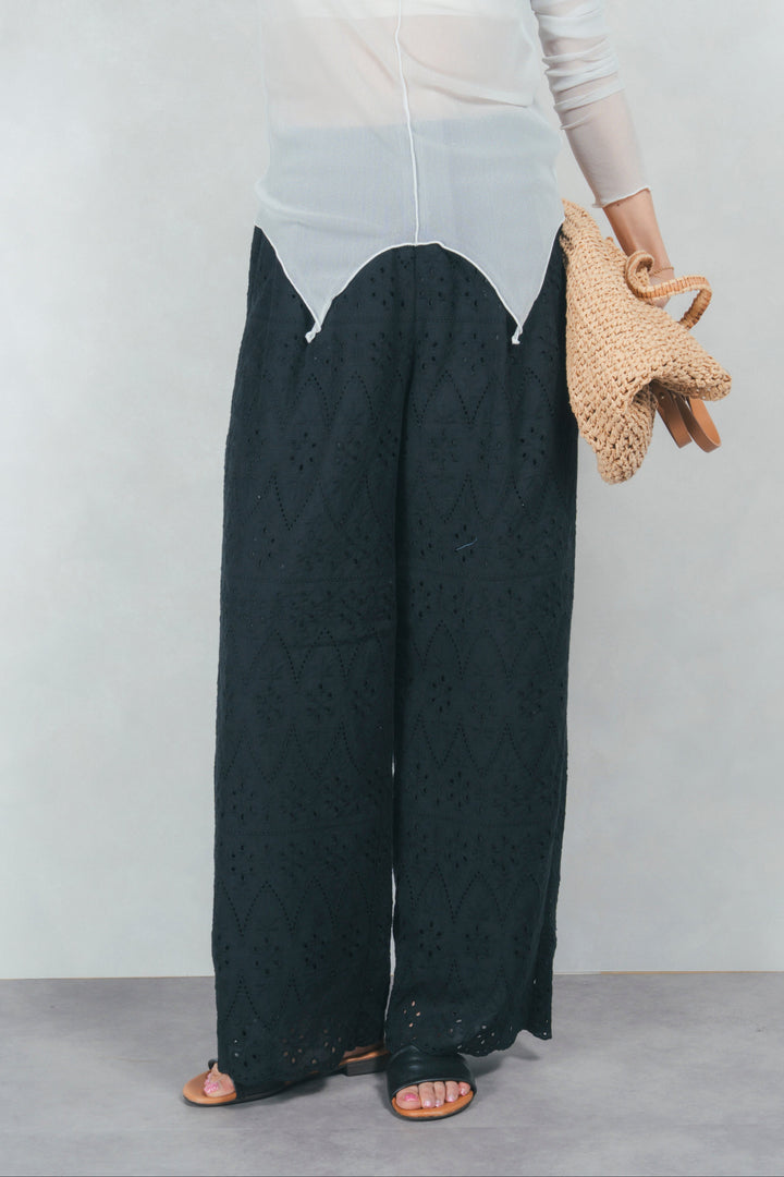コットンフラワーレースパンツ(BLACK)