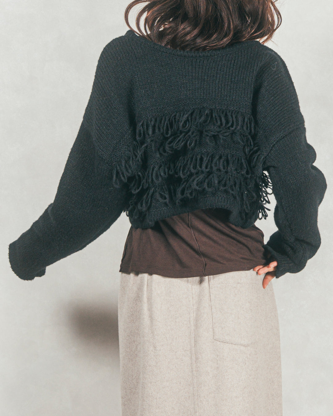 ［SET］ループ編みフリンジカーディガン+ワイドTuckイージーデニム（2SET）