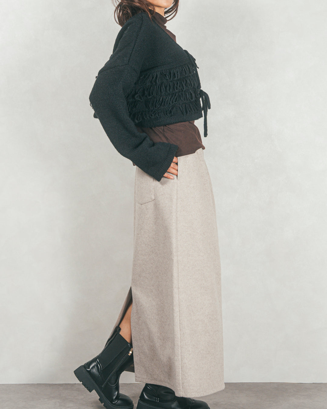 ［SET］ループ編みフリンジカーディガン+ワイドTuckイージーデニム（2SET）