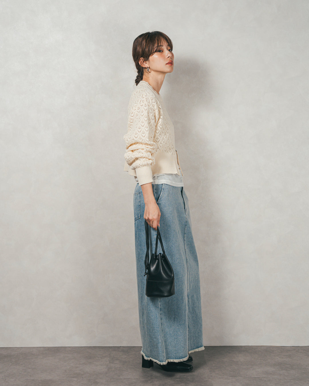 ［SET］透かし編みフロントスリットニット+フロントスリット Iラインデニムスカート（2SET）