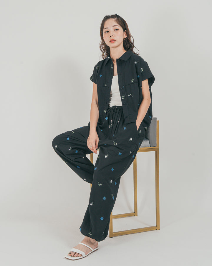 ［SET］Flower刺繍コクーンシャツ + Flower刺繍リラックスパンツ（2SET）