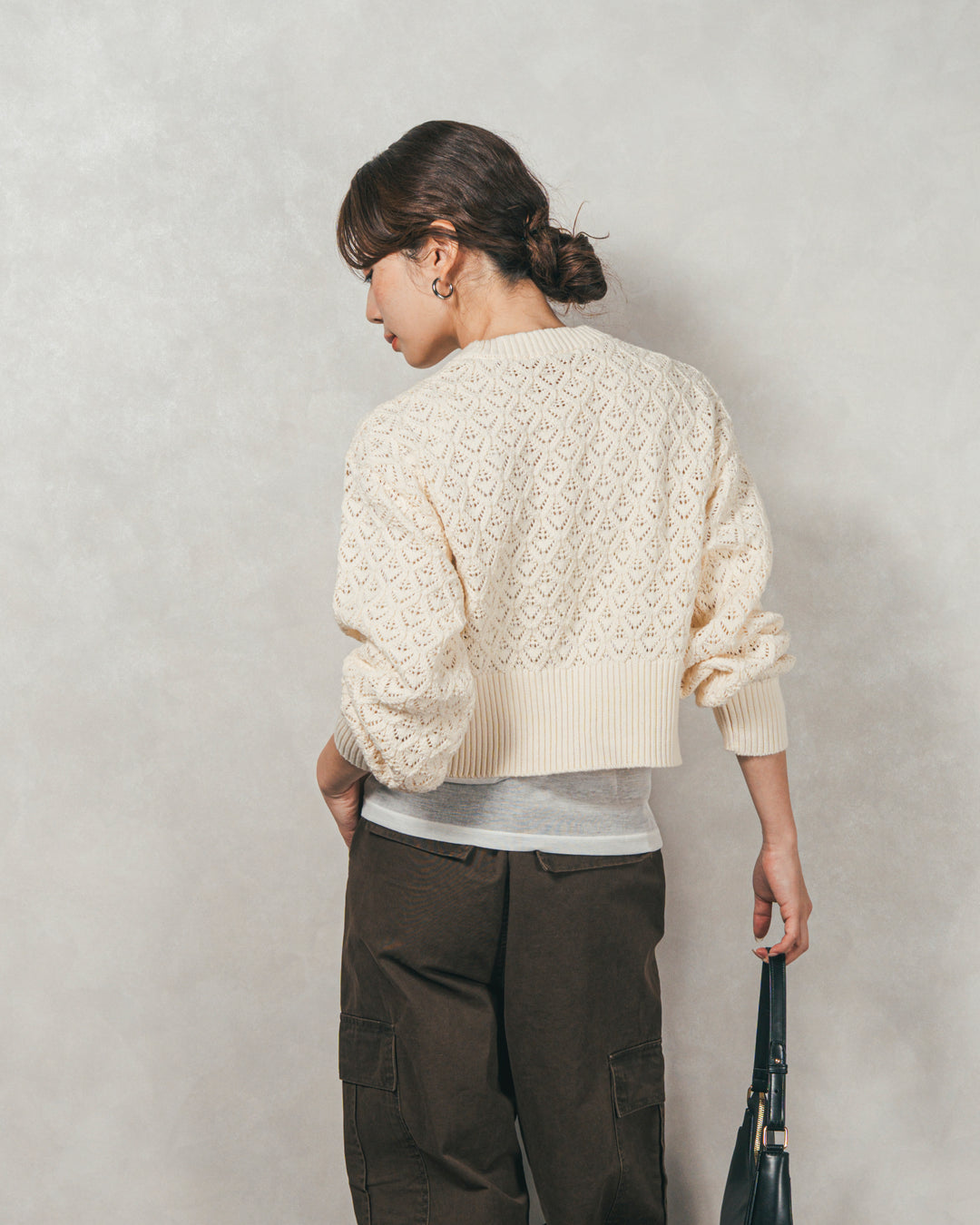 ［SET］透かし編みフロントスリットニット+ピグメントツイルカーゴパンツ（2SET）