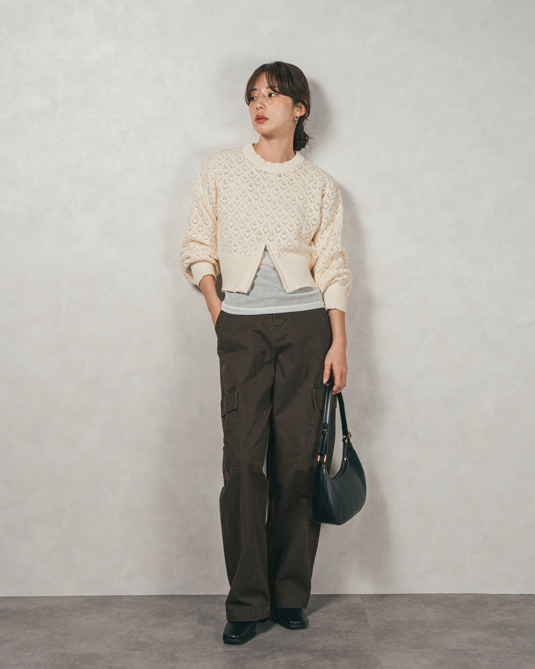 ［SET］透かし編みフロントスリットニット+ピグメントツイルカーゴパンツ（2SET）
