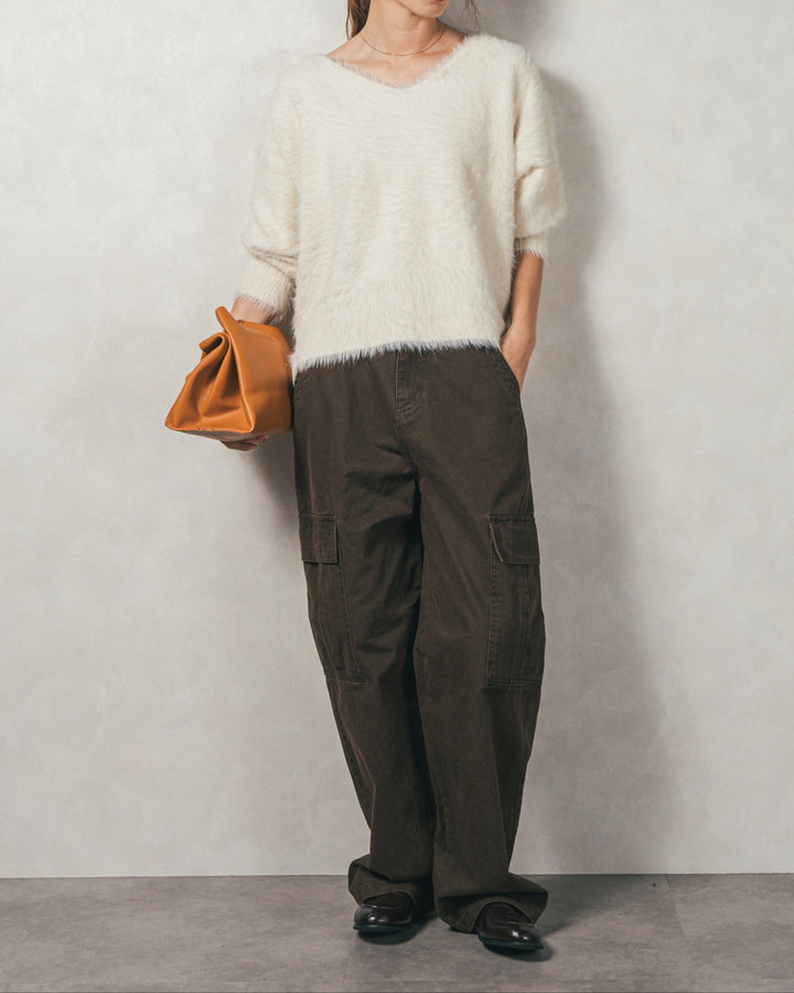 ［SET］2-Way オフショルフェザーニット+ピグメントツイルカーゴパンツ（2SET）