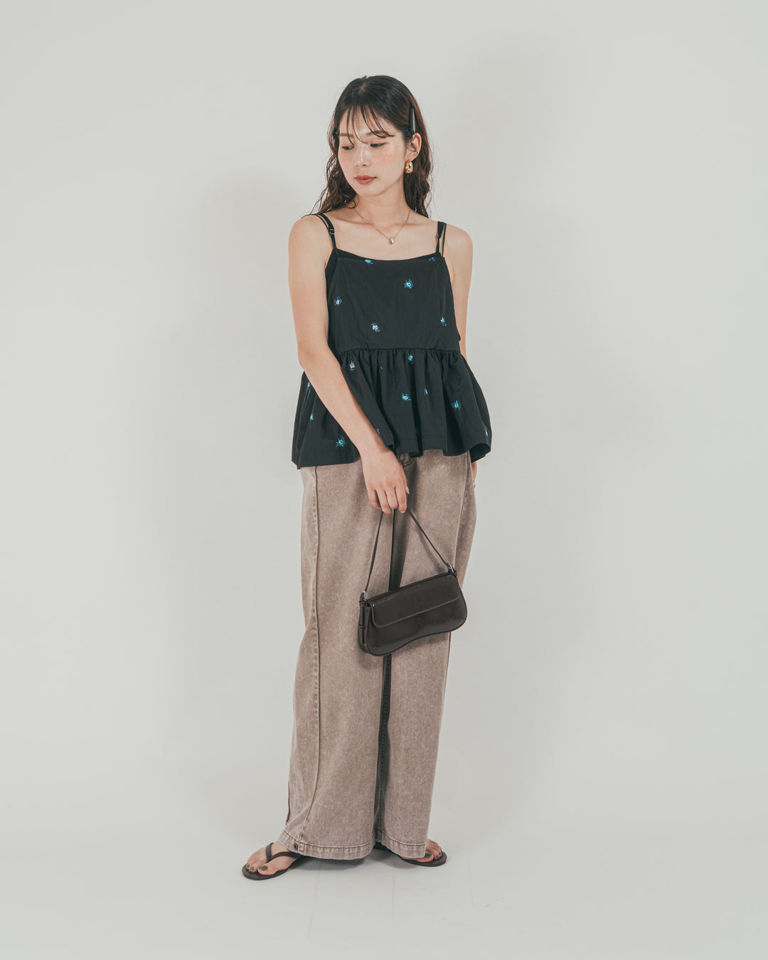 ［SET］Flower刺繍　ボリュームキャミ + 10oz サイドタック リラックスデニムパンツ（2SET）