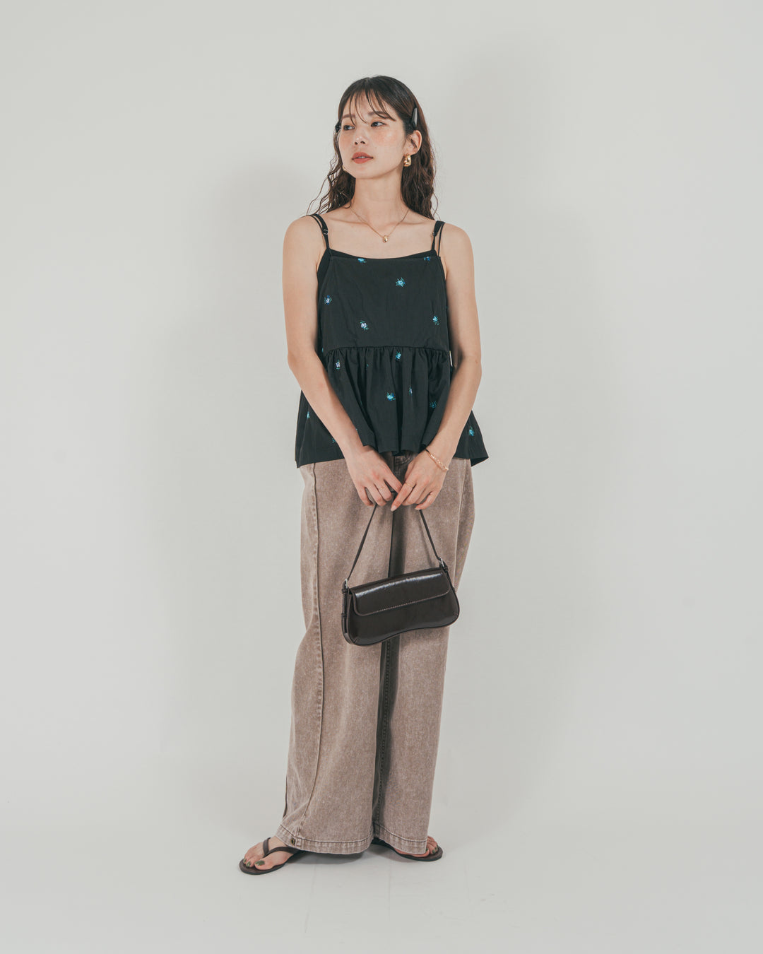 ［SET］Flower刺繍　ボリュームキャミ + 10oz サイドタック リラックスデニムパンツ（2SET）